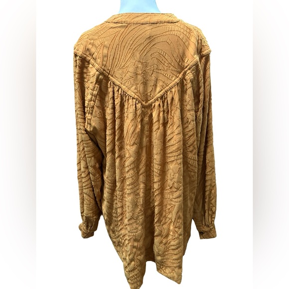 Free People Can’t Stop Dreaming Oversized Textured Tunic - Picture 6 of 9